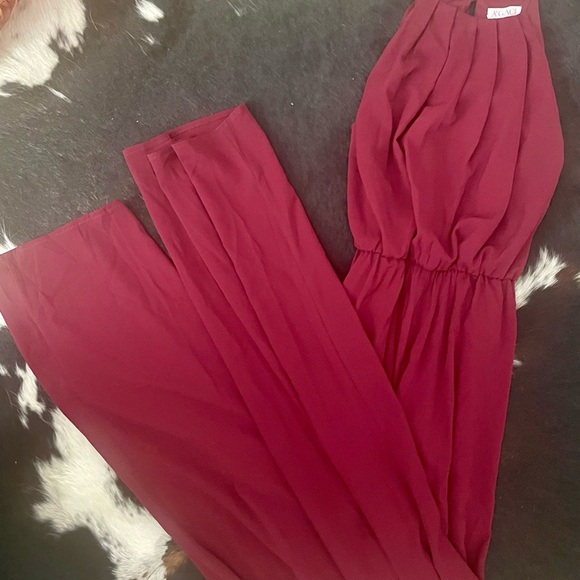 Elegant Burgundy Jumpsuit - Picture 1 of 6